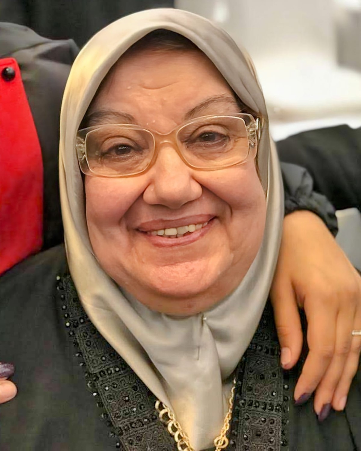 الحاجة حكمت عبدالحميد عيسى سلطان